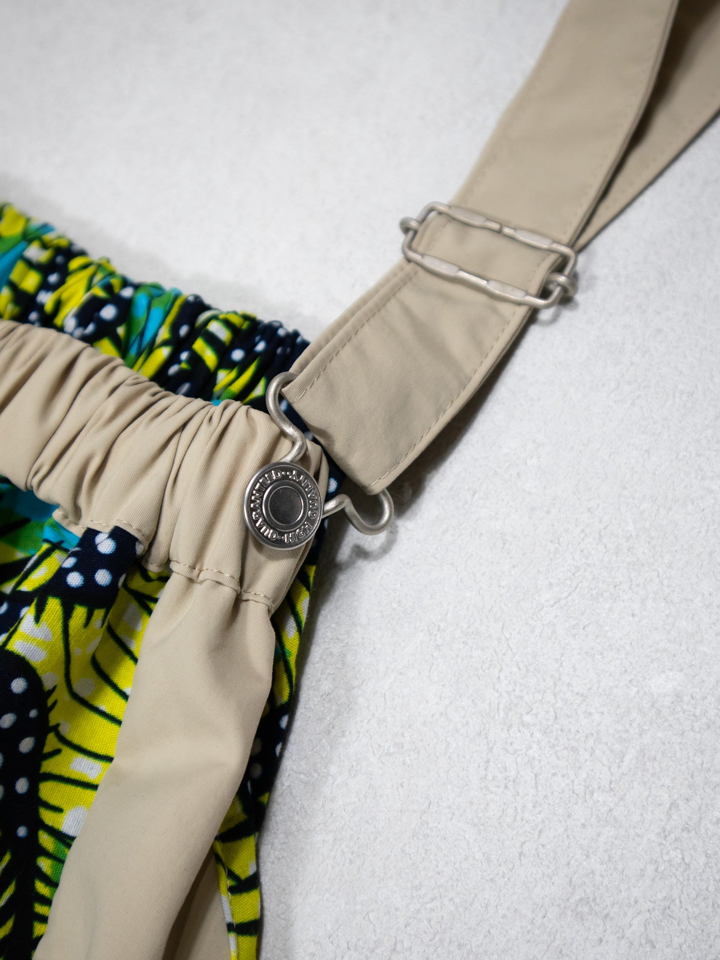 サスペンダーワンピースPATCHWORK／BEIGE・GREEN