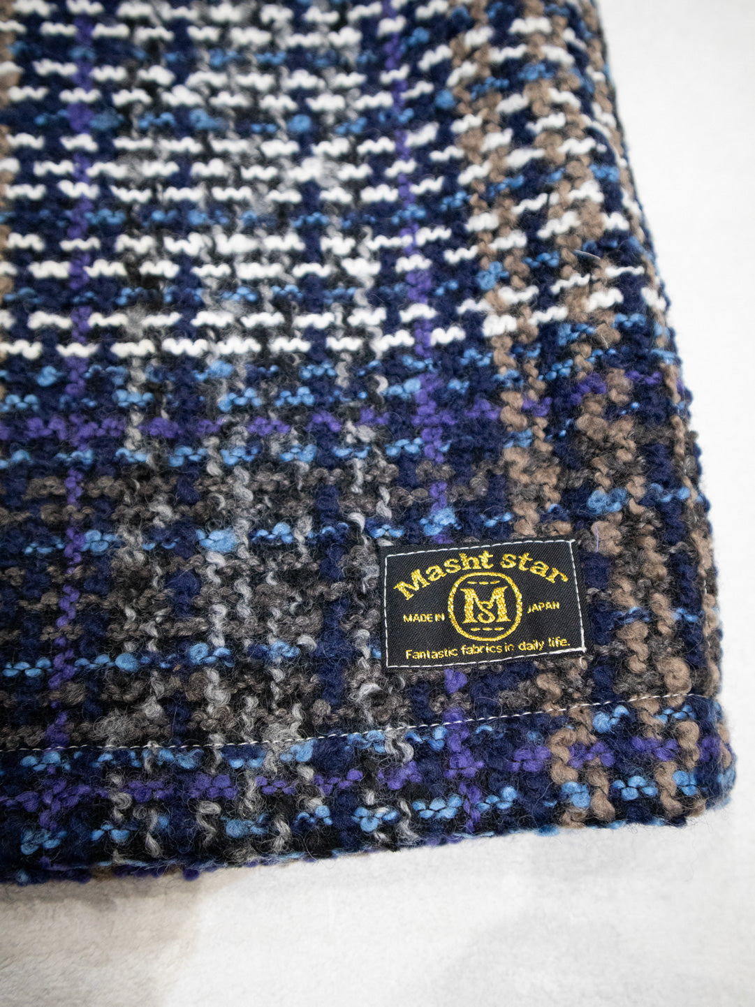 イタリア製生地のツィードベスト／BLUE