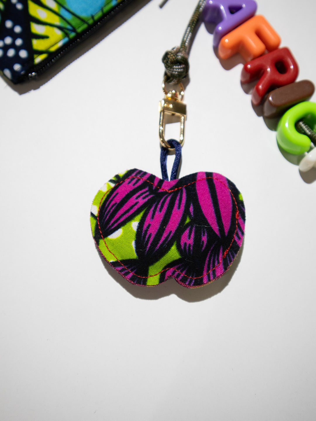 文字入れできるカスタムチャームSET：りんご